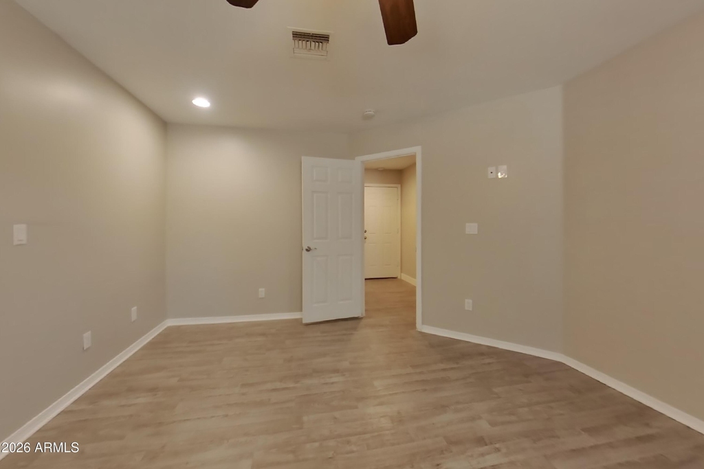 12626 N 20th Street - Photo 8