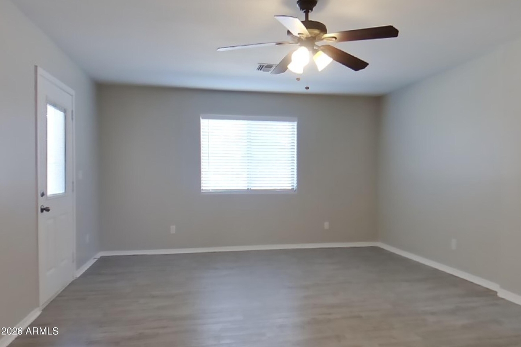 12626 N 20th Street - Photo 7