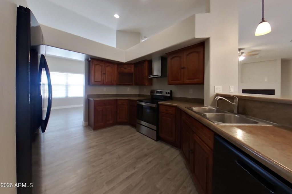12626 N 20th Street - Photo 6