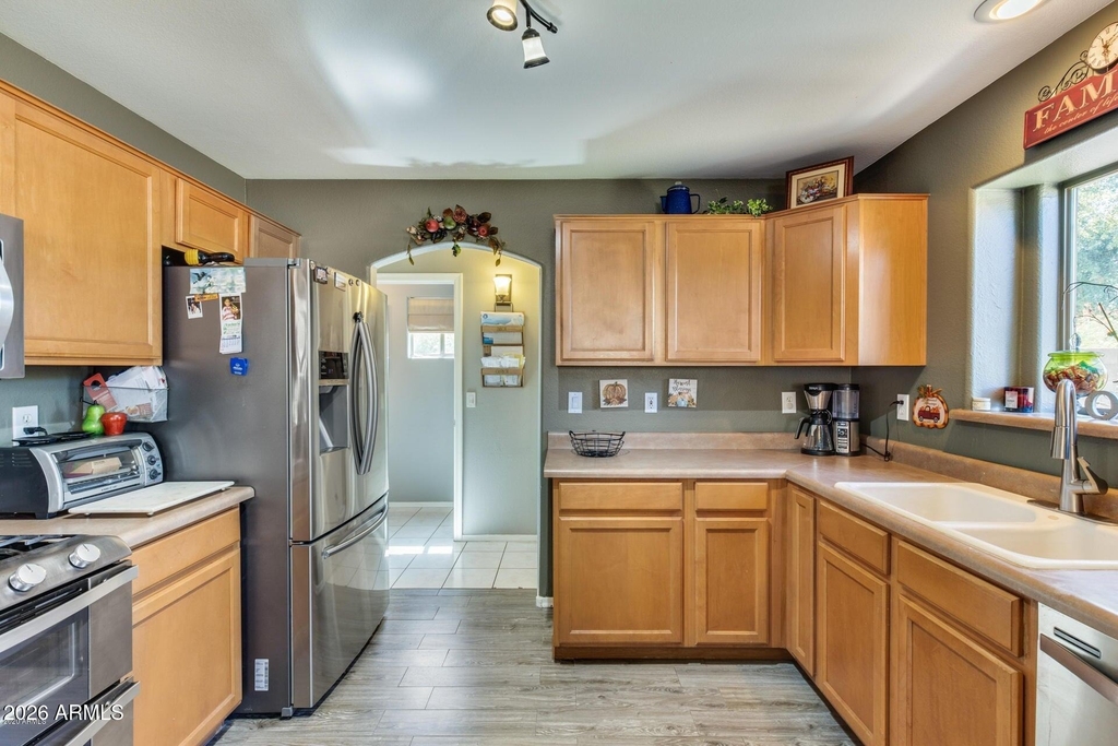 12814 W La Reata Avenue - Photo 13