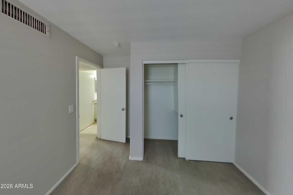 12917 W Windsor Avenue - Photo 9