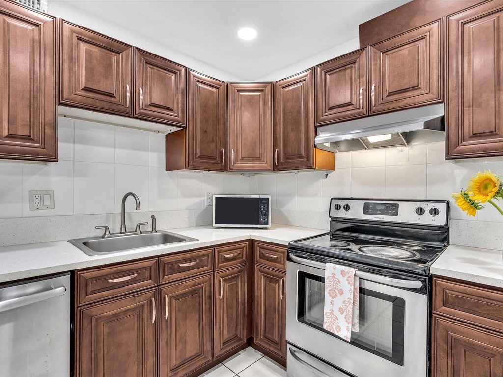 620 Nw 13th Street - Photo 13