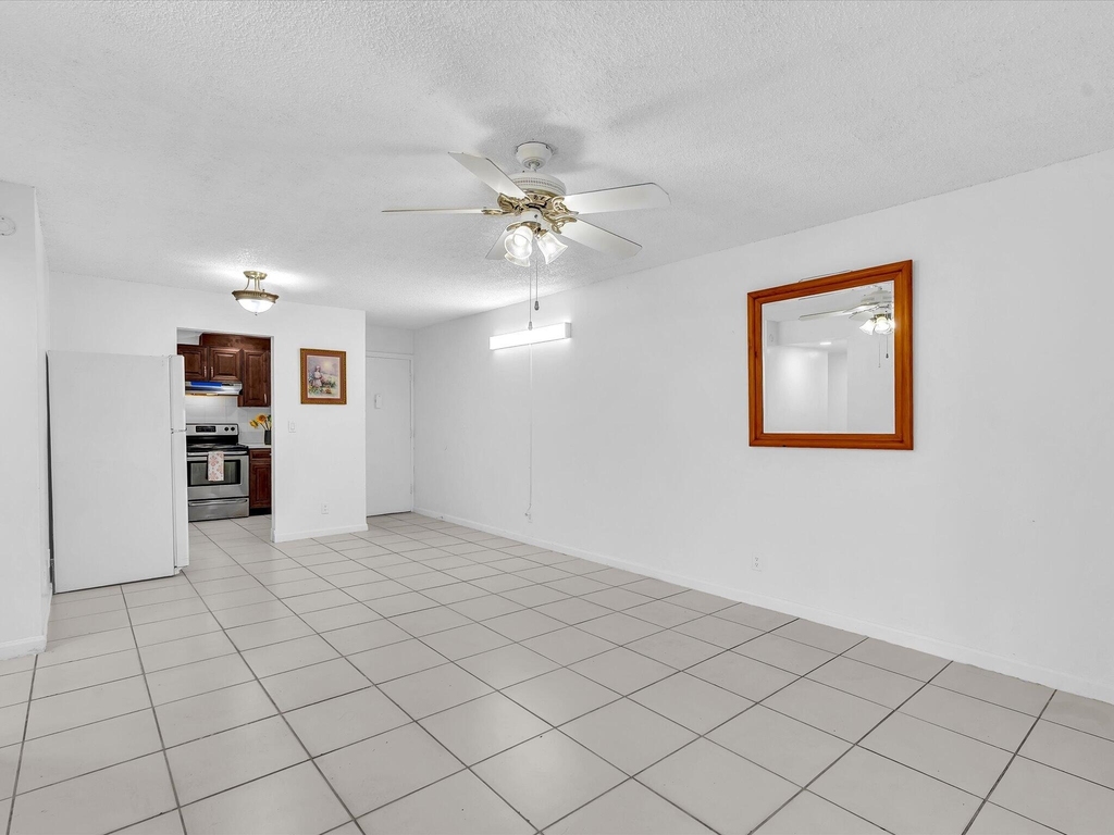 620 Nw 13th Street - Photo 6