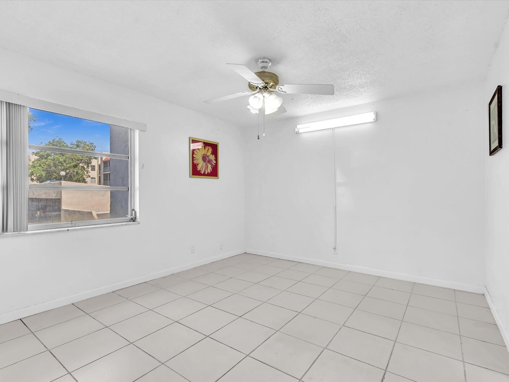620 Nw 13th Street - Photo 22