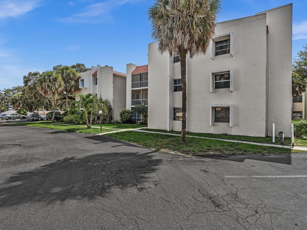 620 Nw 13th Street - Photo 42