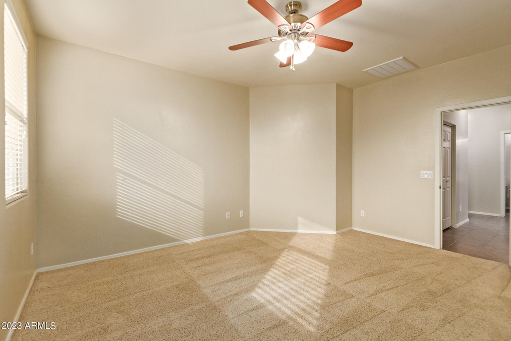 7419 W Glass Lane - Photo 14