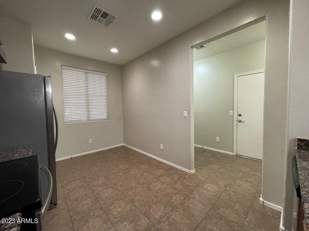 7419 W Glass Lane - Photo 6