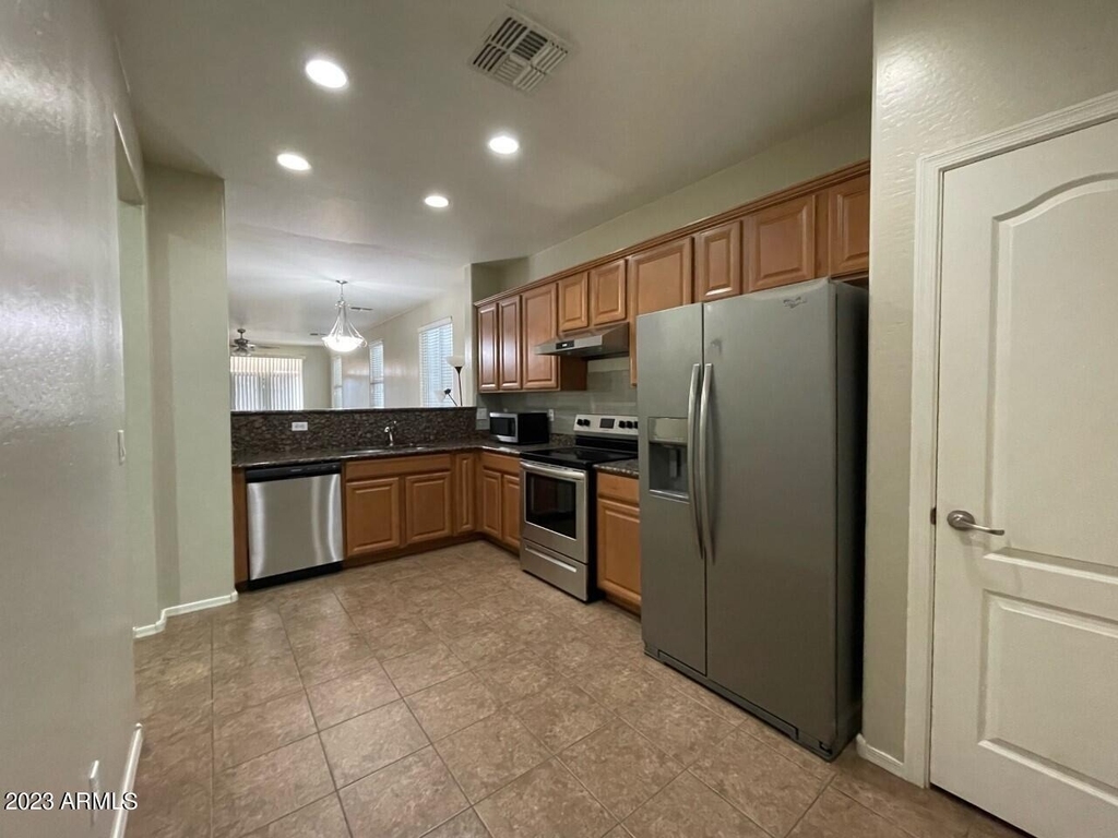 7419 W Glass Lane - Photo 7
