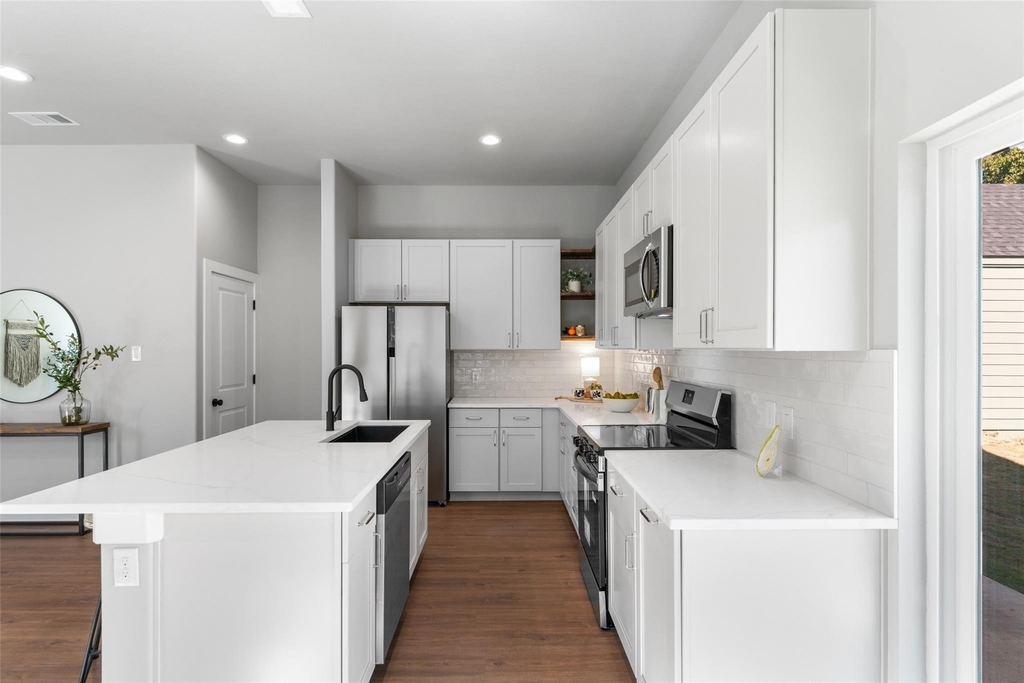 612 1/2 N Robinson Street - Photo 10