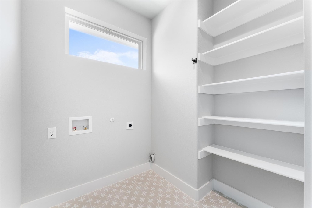 612 1/2 N Robinson Street - Photo 17