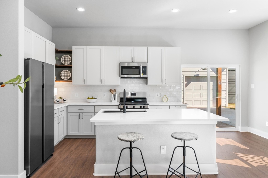 612 1/2 N Robinson Street - Photo 12