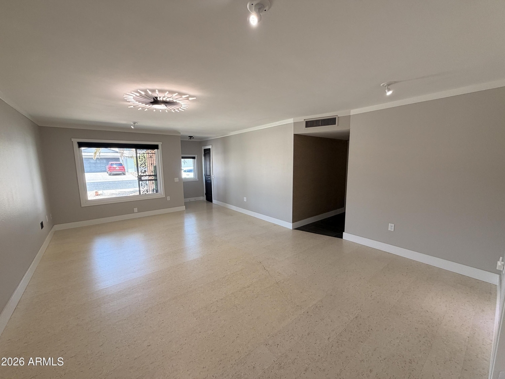 13139 W Seville Drive - Photo 9