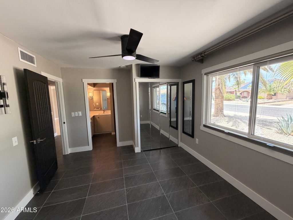 13139 W Seville Drive - Photo 12