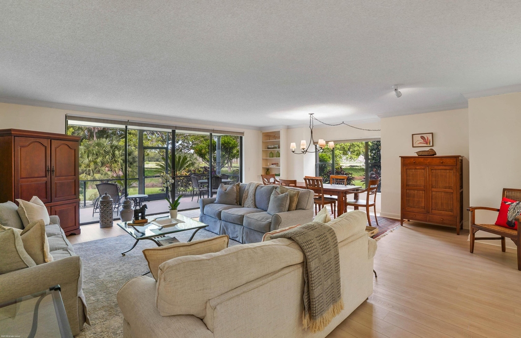 2810 Polo Island Drive - Photo 4