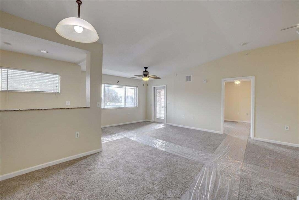 231 Sw Palm Drive - Photo 4