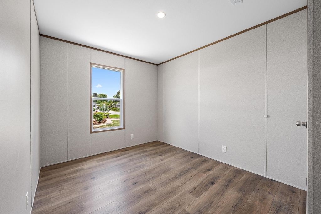 7480 Se Eagle Avenue - Photo 18