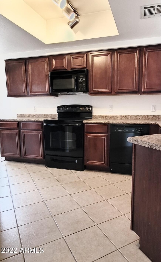 4925 E Desert Cove Avenue - Photo 4