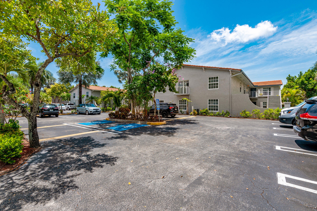8830 W Sample Road - Photo 21