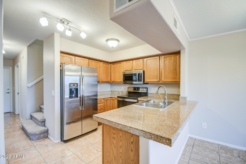 3440 E Southern Avenue - Photo 6
