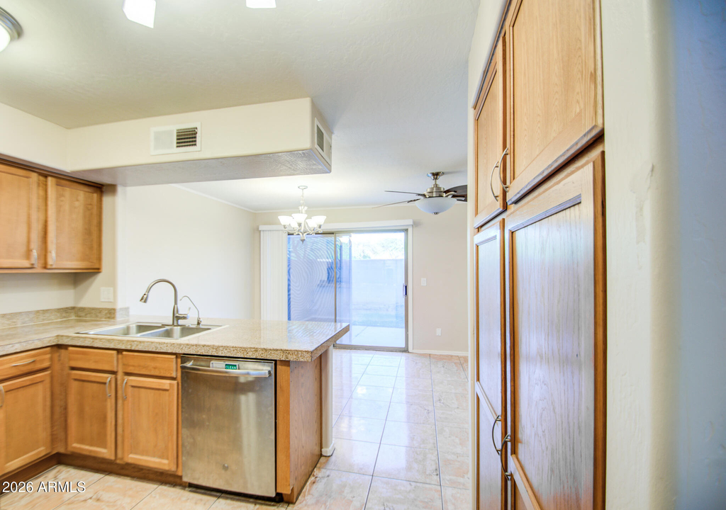 3440 E Southern Avenue - Photo 11