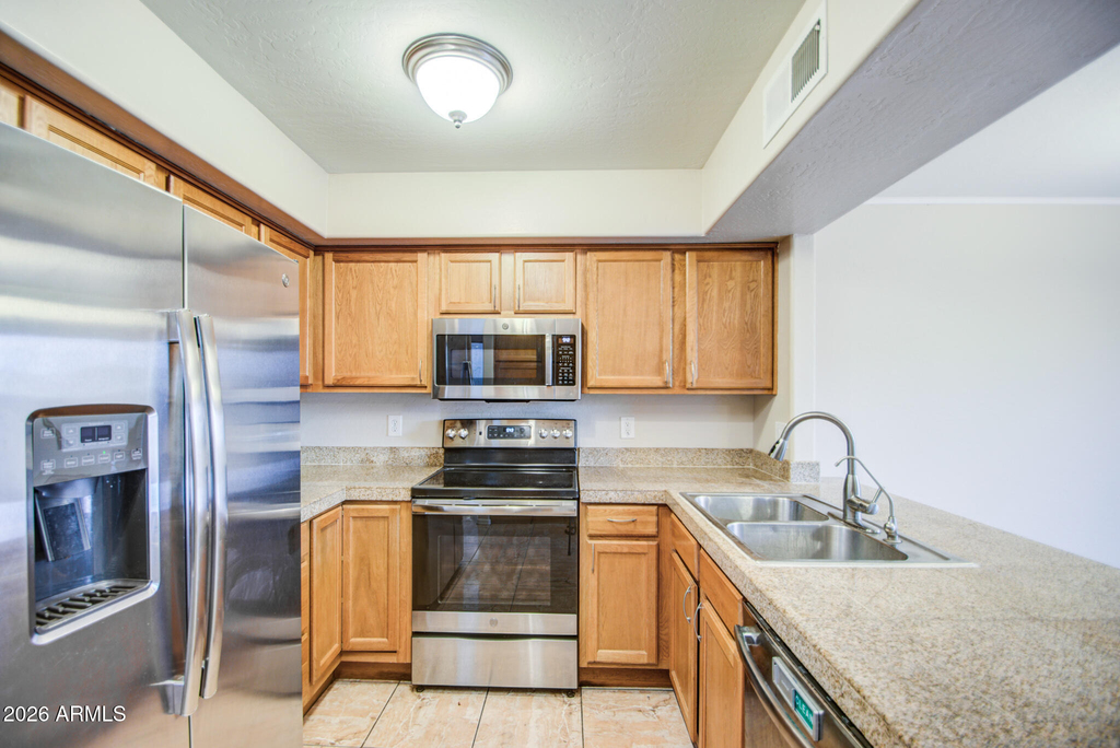 3440 E Southern Avenue - Photo 7