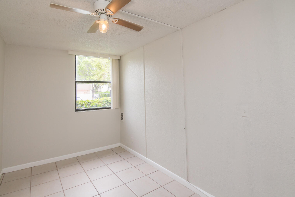 2771 Riverside Drive - Photo 7