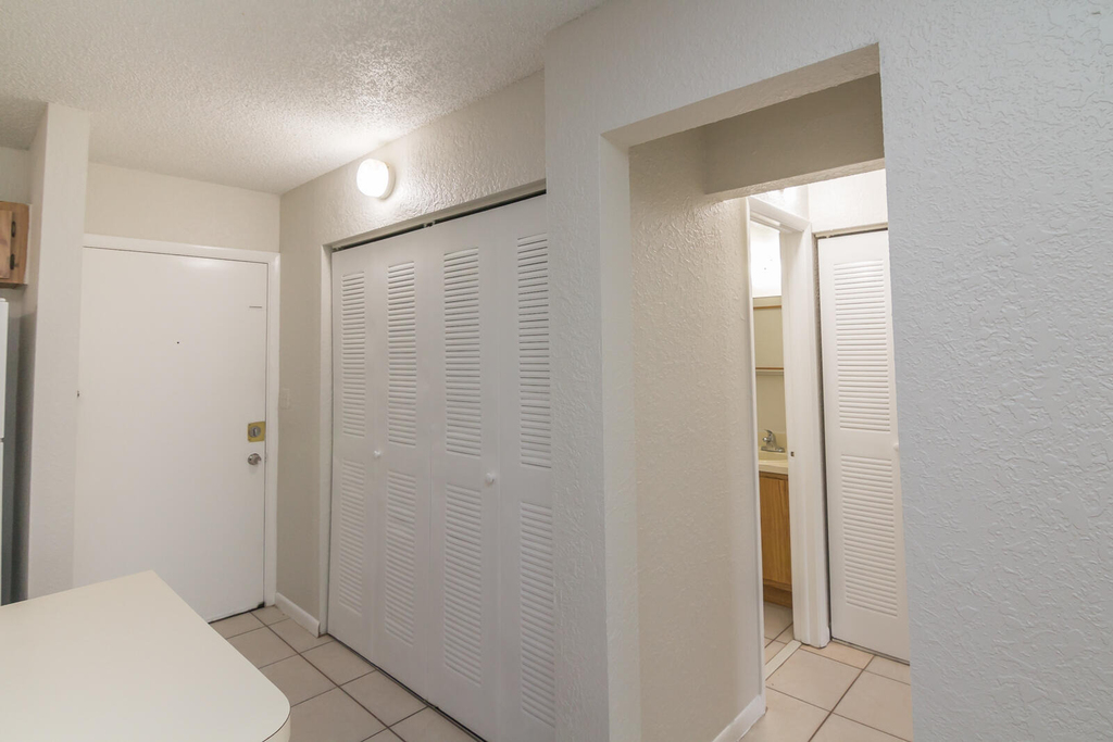2771 Riverside Drive - Photo 5