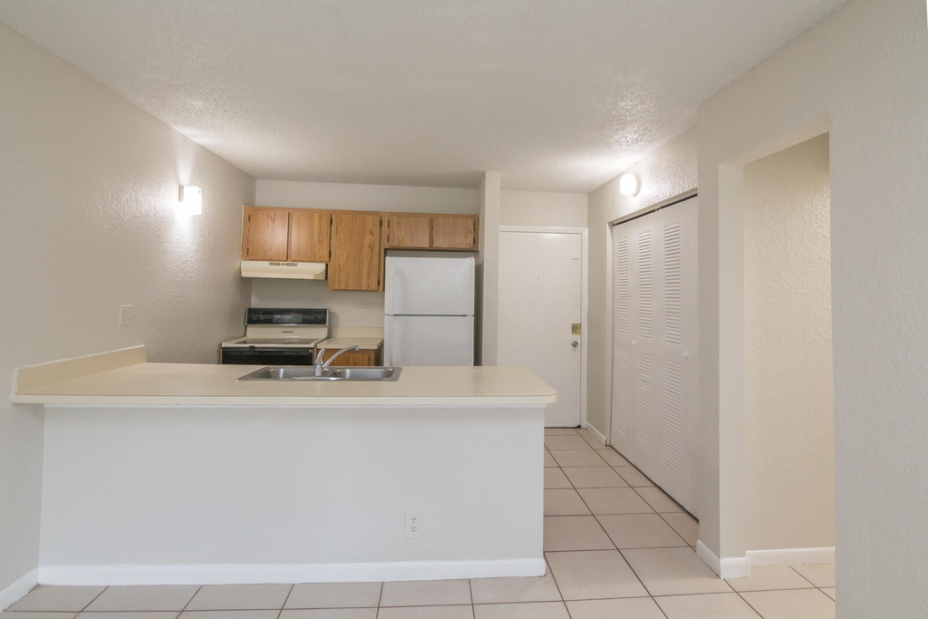 2771 Riverside Drive - Photo 4
