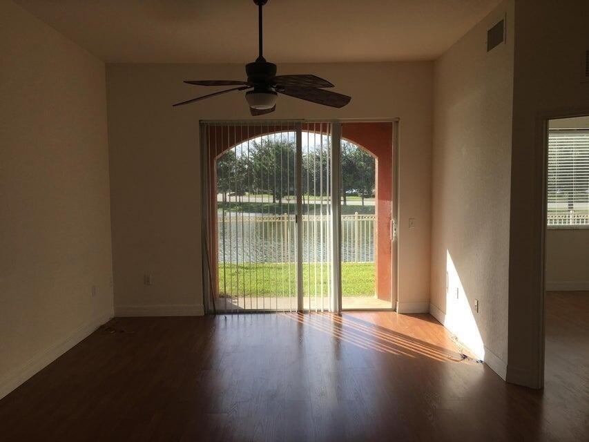 63 Se Palermo Court - Photo 3