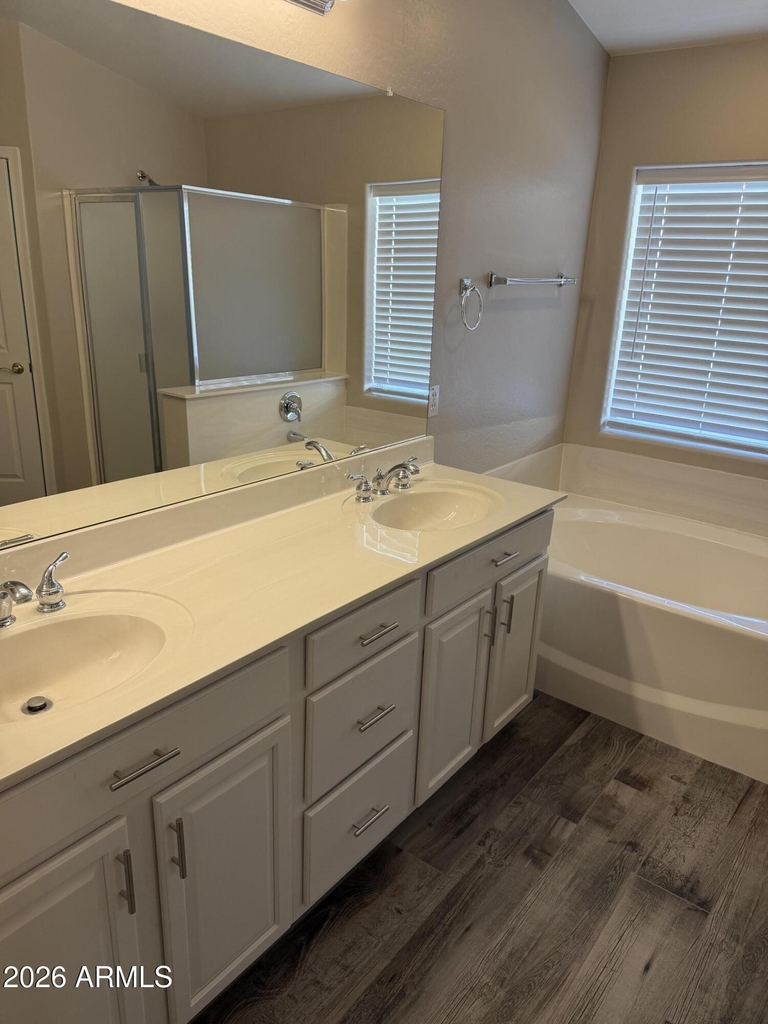 3561 E Fairview Street - Photo 12