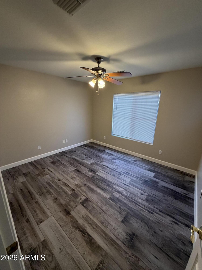 3561 E Fairview Street - Photo 20