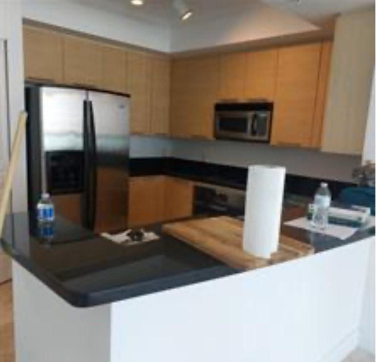 350 Se 2nd Street - Photo 0