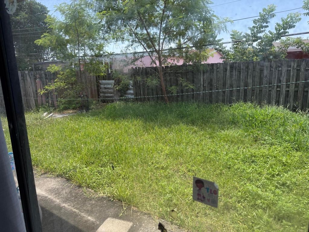 7824 Pembroke Road - Photo 8