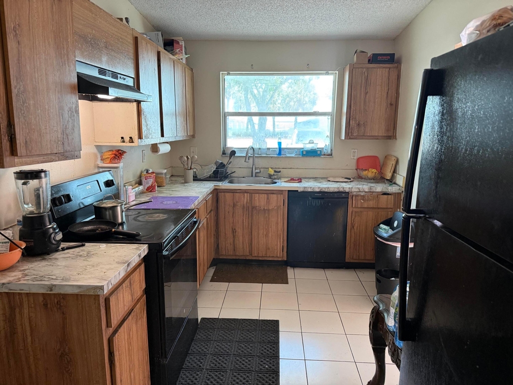 7824 Pembroke Road - Photo 1