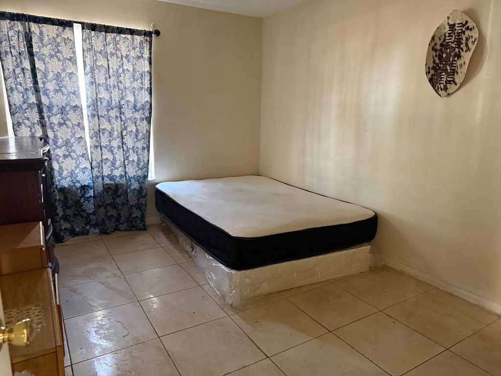 7824 Pembroke Road - Photo 9