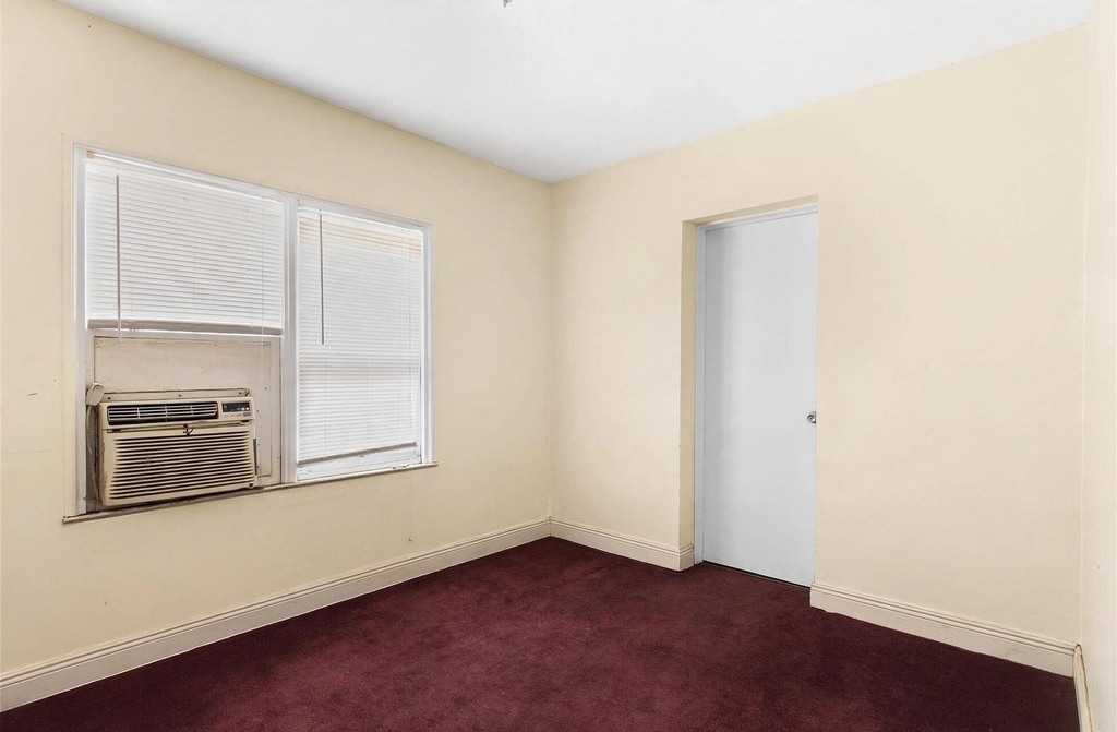 2434 Mckinley Street - Photo 8