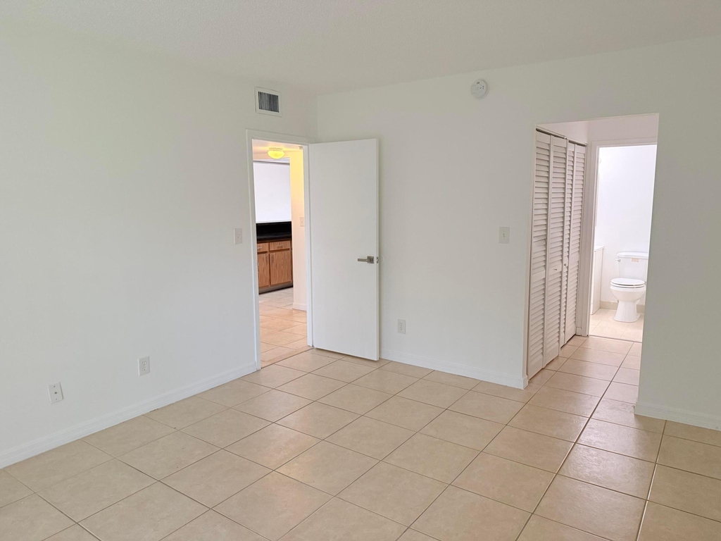 5981 Washington Street - Photo 14