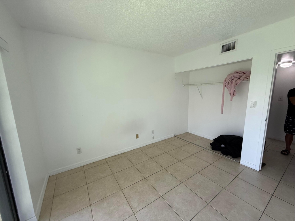 5981 Washington Street - Photo 7