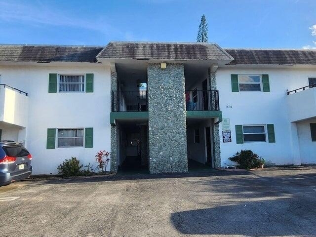 214 Sw 1st Street - Photo 1