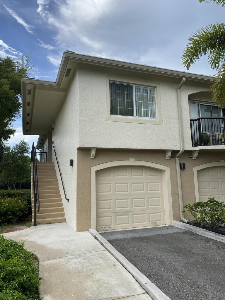 100 Crestwood Court N - Photo 3