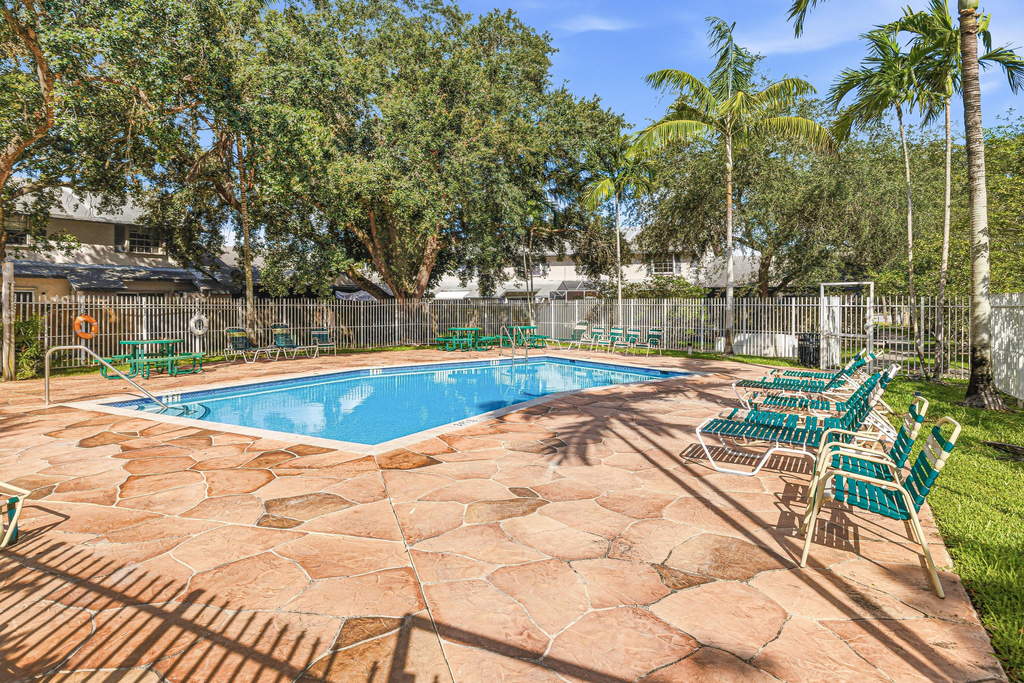 8207 Fairway Road - Photo 30