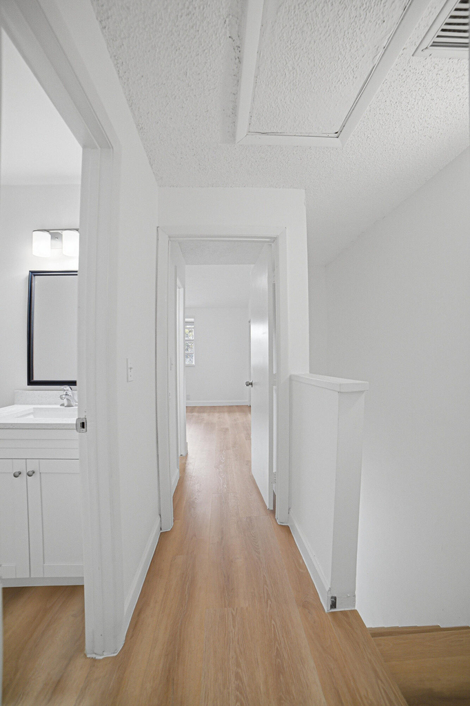 8207 Fairway Road - Photo 15