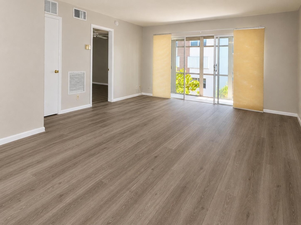 3040 Ne 16th Avenue - Photo 2
