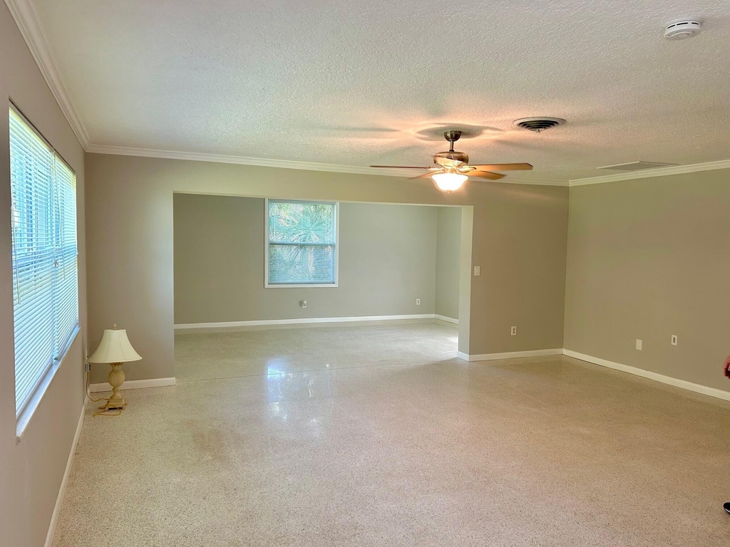 2095 Nw Fork Road - Photo 5