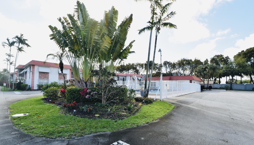 3550 Nw 8th Avenue - Photo 12