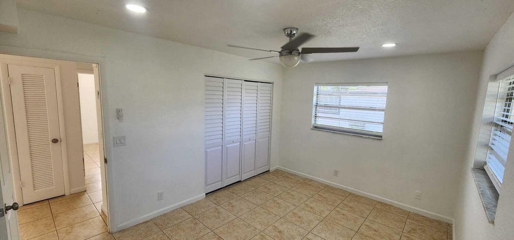 340 Walker Avenue - Photo 3