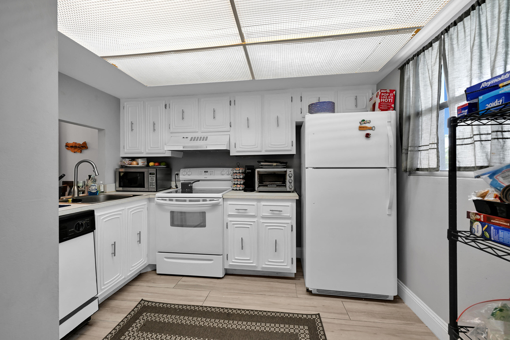 103 Royal Park Drive - Photo 9