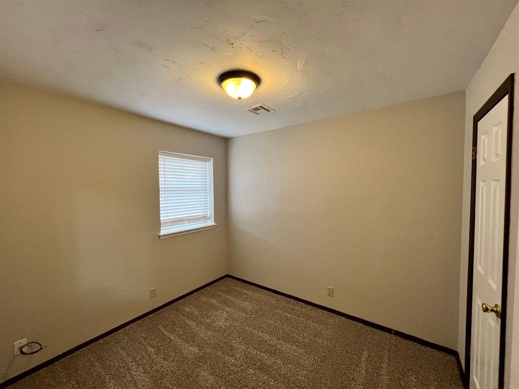 752 W Forest Drive - Photo 11