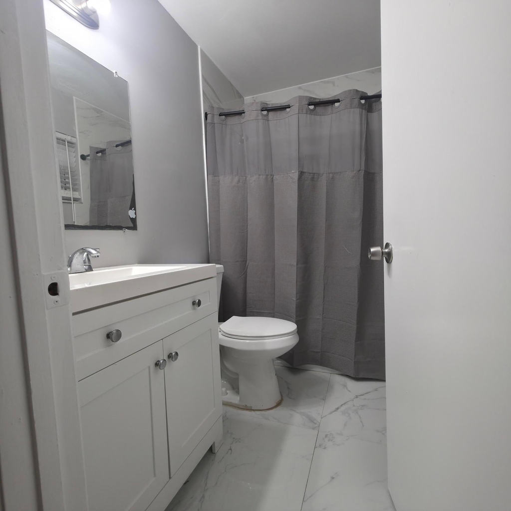 11441 Nw 41st Street - Photo 10