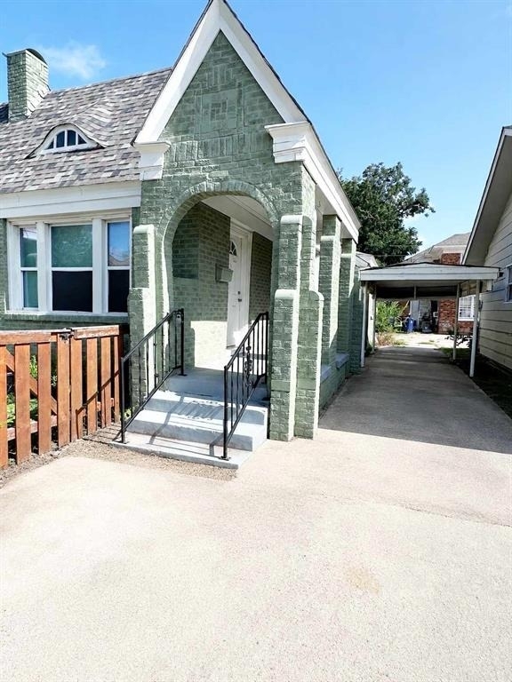 2305 Nw 15th Street - Photo 0